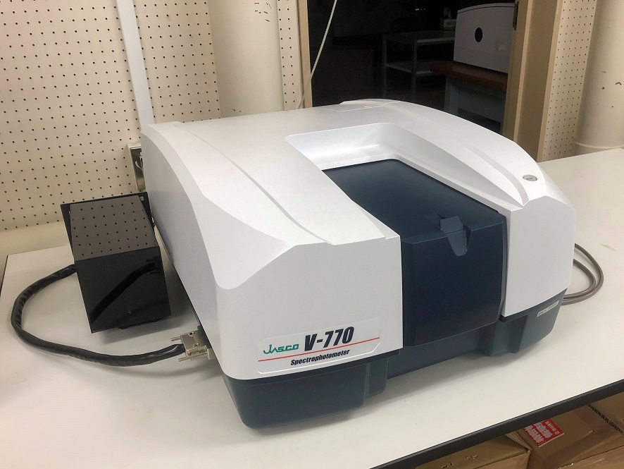 V-700
