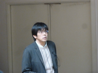 講師