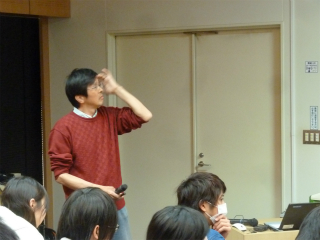 講師